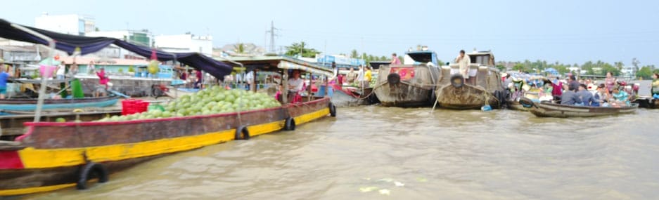 Marché-flottant-Cai-Rang-dans-le-Delta-du-Mekong