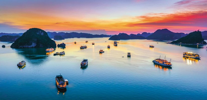 Ha-Long-au-coucher-du-soleil