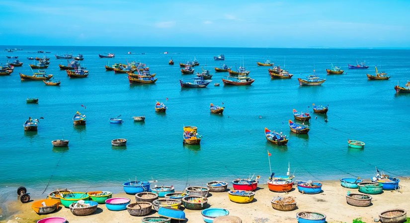 village-flottant-de-pecheurs-a-Mui-Ne