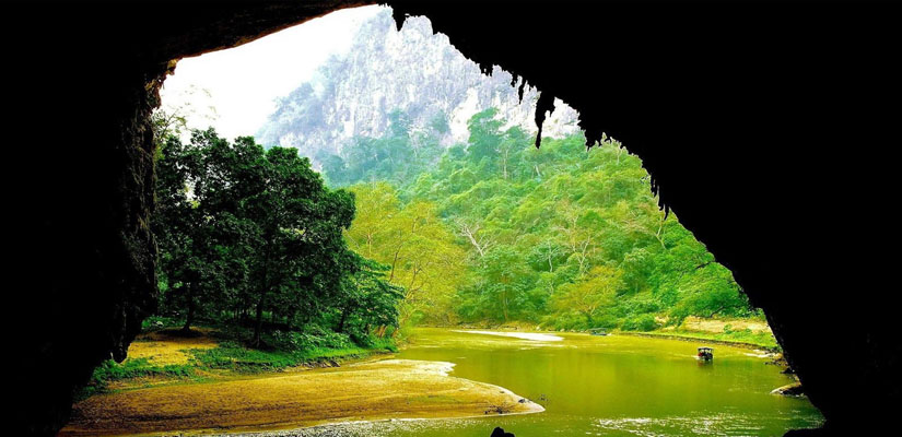 La-grotte-Puong-a-Ba-Be