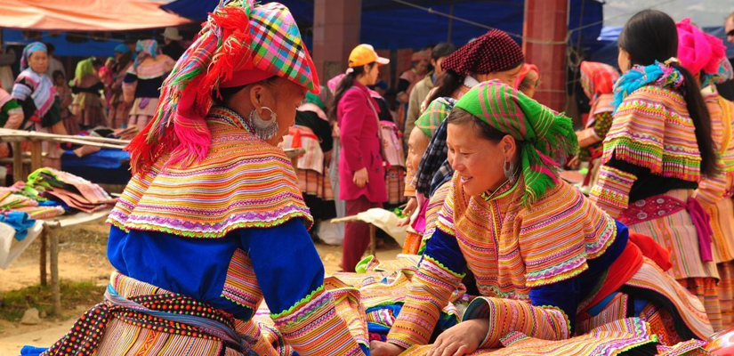 marché-ethnique-a-Lao-Cai