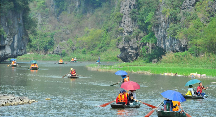 Promenade-en-sampan-a-Tam-Coc