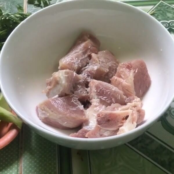 Marinade, vous pouvez remplacer le MSG par le sel