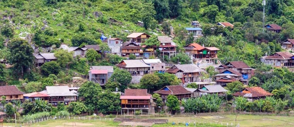 Village de Pac Ngoi pac-ngoi