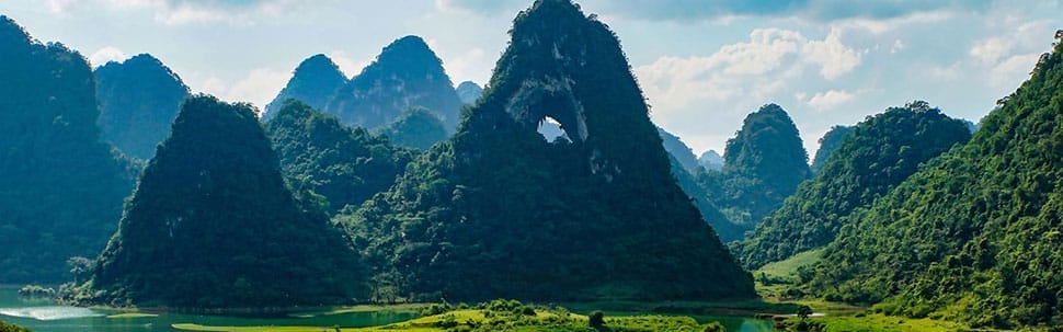 La montagne de l'œil de Dieu nui-mat-than