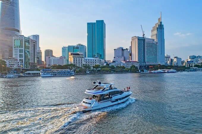 La croisière est une bonne alternative pour votre découverte de la ville de l’Oncle Ho par voie fluviale