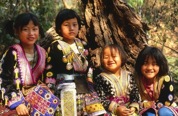 Les enfants issus d'une minorité ethnique à Chiang Mai
