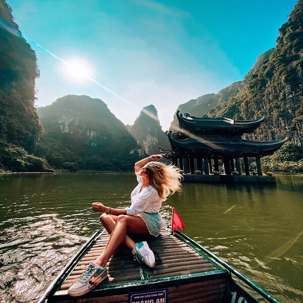 Balade en barque à Trang An