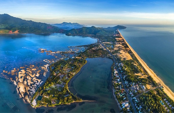 La baie de Lang Co est une magnifique destination