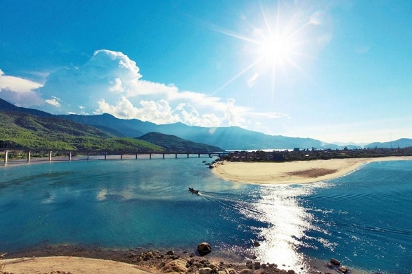 La baie de Lang Co possède de nombreuses plages magnifiques