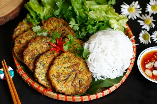 Hachis frit de néréides de Hanoi