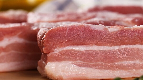 Une bonne poitrine de porc