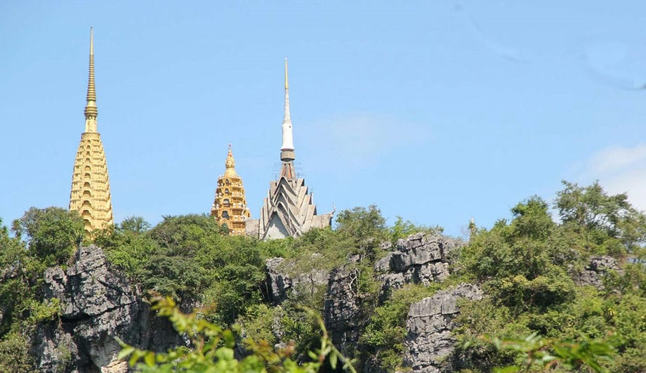 Phonm Sampeau phnom-sampeau